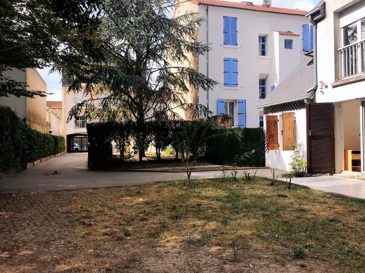 Maison De Longde-Appartement Avec 2 Chambres Villejuif Εξωτερικό φωτογραφία