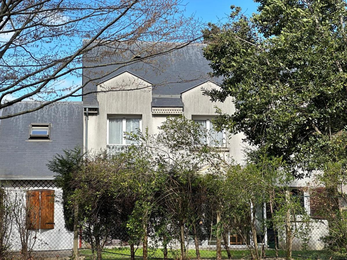Maison De Longde-Appartement Avec 2 Chambres Villejuif Εξωτερικό φωτογραφία